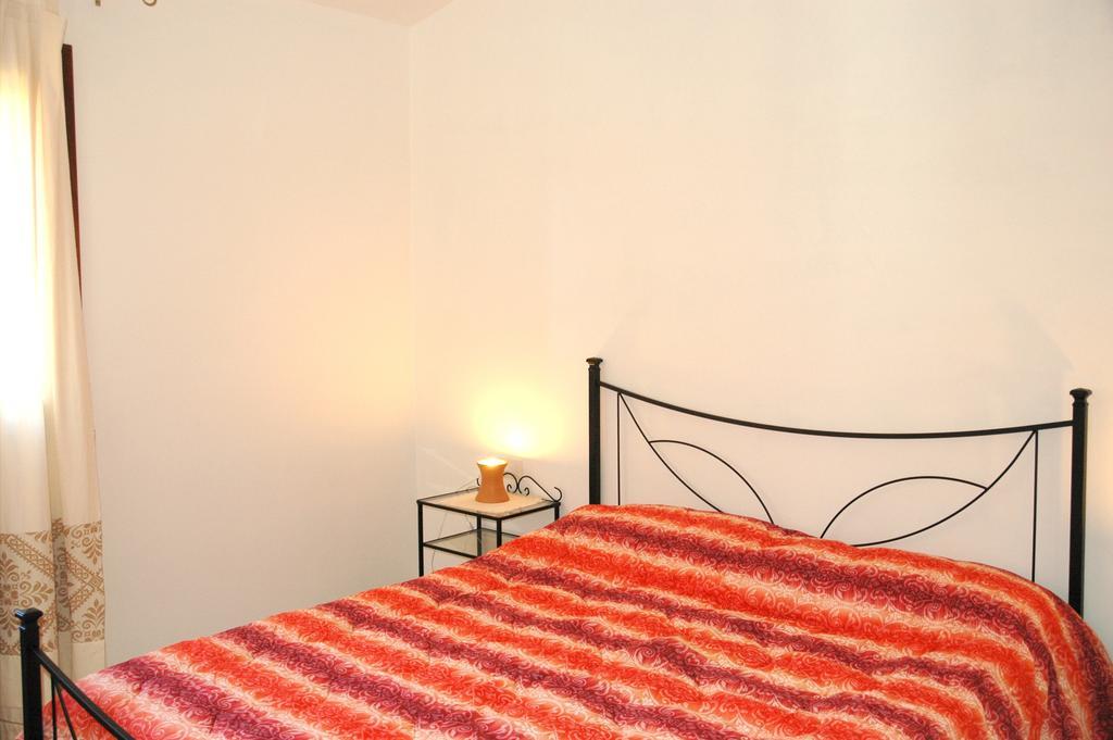 Holiday Homes Stella Marina 圣特奥多罗 客房 照片